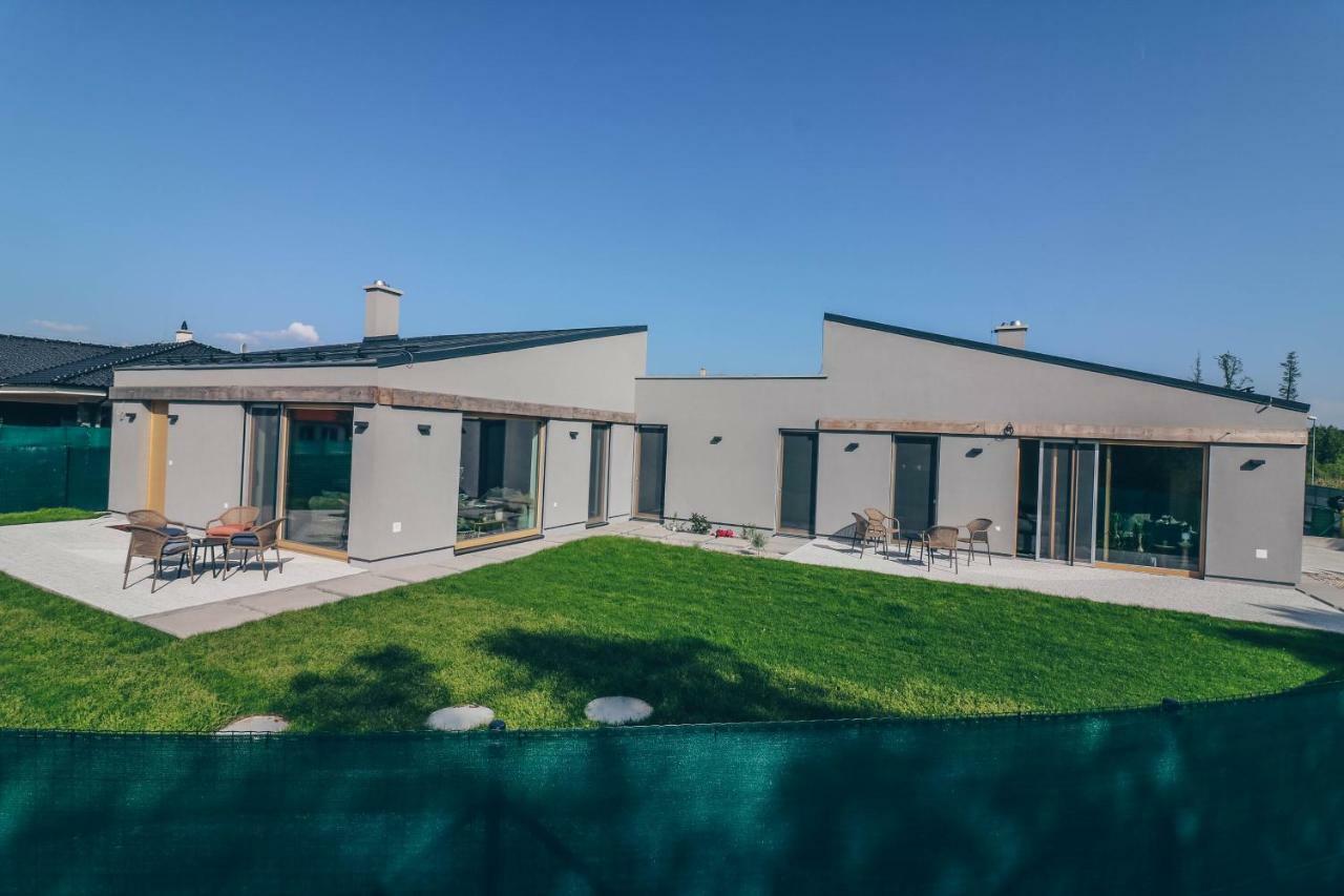 Stylish Apartments At Penati Golf Resort Sajdikove Humence Exteriör bild