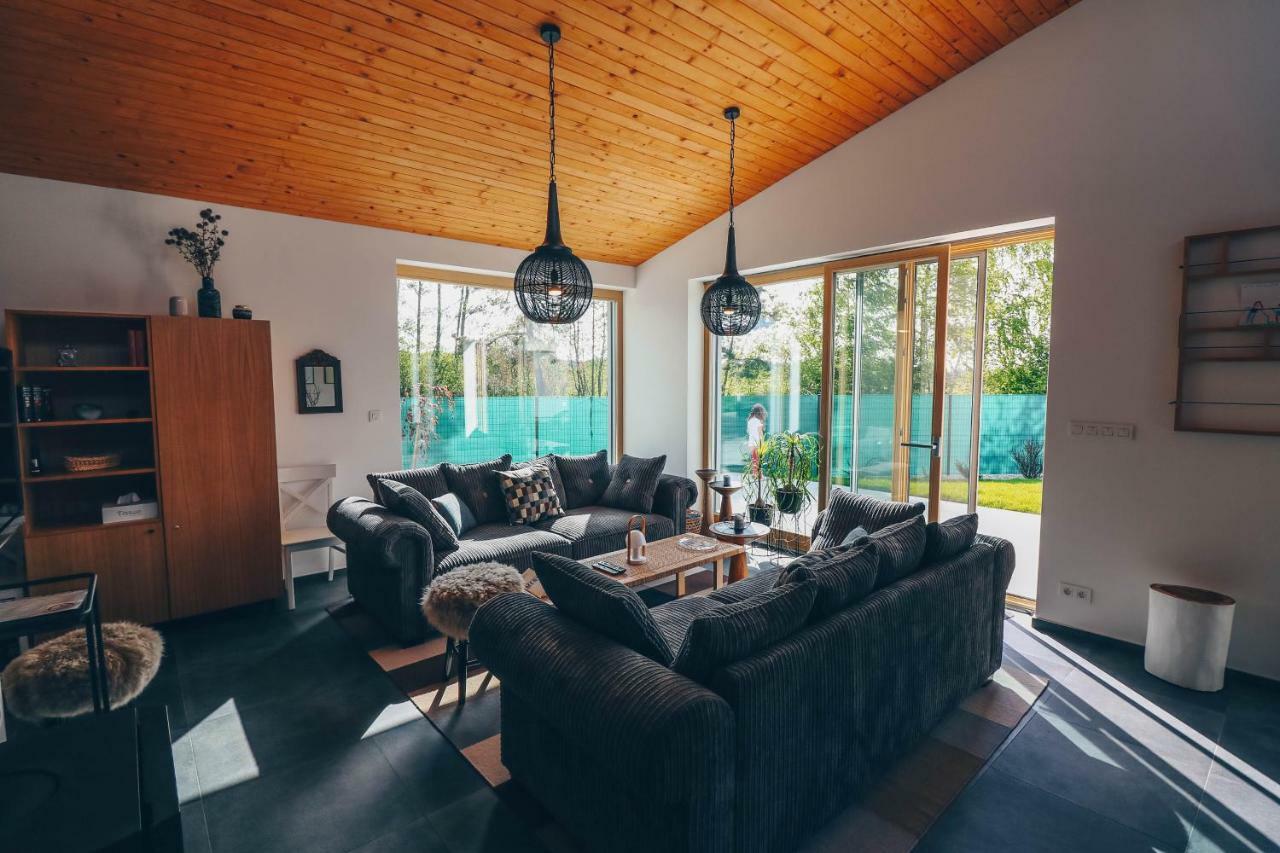 Stylish Apartments At Penati Golf Resort Sajdikove Humence Exteriör bild