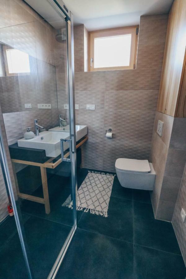 Stylish Apartments At Penati Golf Resort Sajdikove Humence Exteriör bild