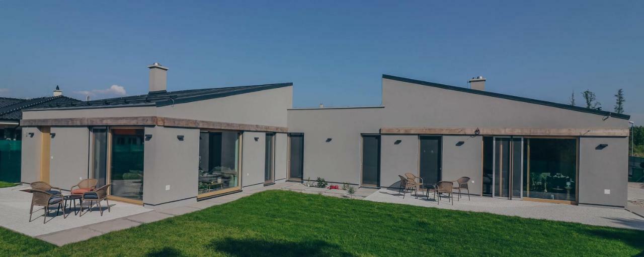 Stylish Apartments At Penati Golf Resort Sajdikove Humence Exteriör bild
